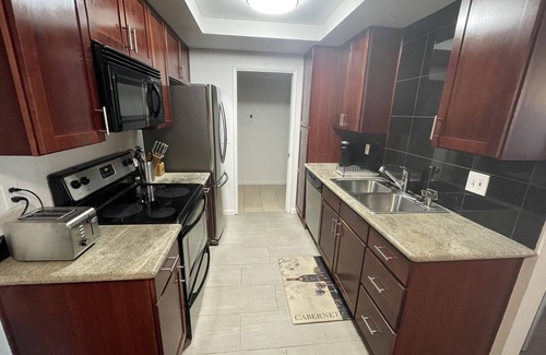 Castro Valley Condo | Beautiful condo located minutes from downtown Hayward.