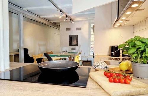 Bergen City Centre Condo | Beautiful condo near Bryggen, Balcony, Fireplace