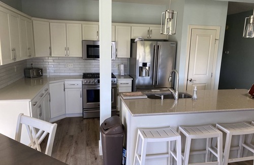 Angola Condo | Beautiful Condo on Jimmerson Lake