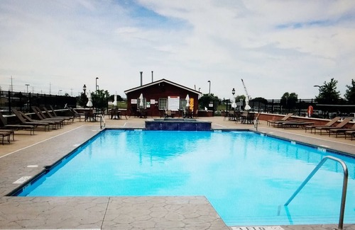 Sandusky Condo | Beautiful Condo on Lake Erie nSleeps 11 8 beds