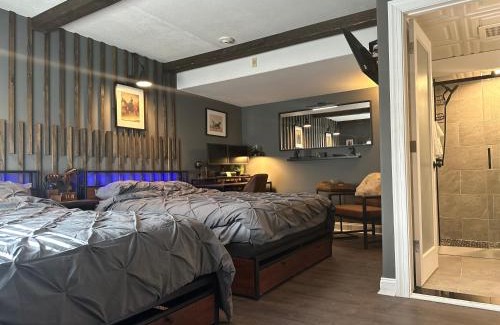 North End Apartment | Beautiful Condo Sleeps 4- Only 2 Blocks From Beach