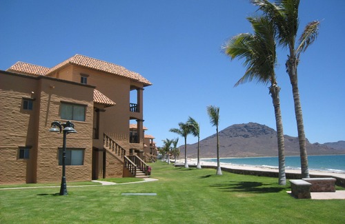 San Carlos Condo | Beautiful Condo! Unit 167 Bahia Delfin