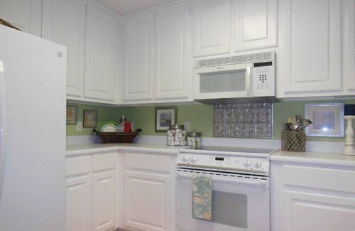 Demere Park Condo | Beautiful condo close to beach & village!