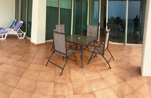 Residencial Salagua Condo | Beautiful condo with spectacular view and on one of the best location