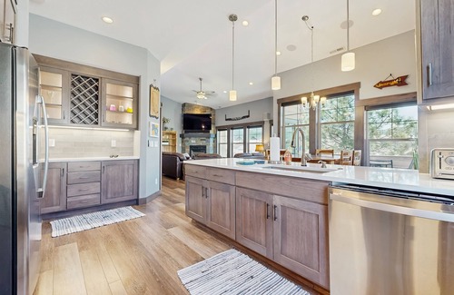 Dover Bay Condo | Beautiful condo with river views, deck, BBQ, WiFi, and nearby activities