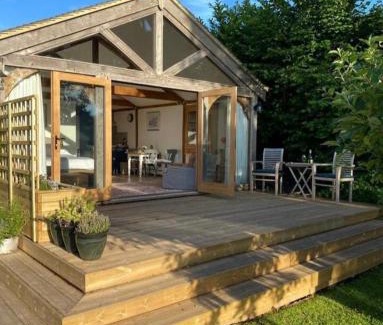 Steyning Apartment | Beautiful converted barn