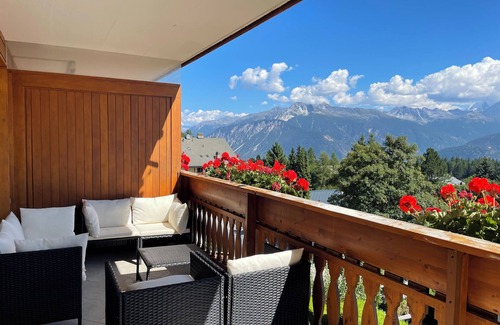 Noes Apartment | Beautiful & cosy apartment with balcony, view and swimming pool