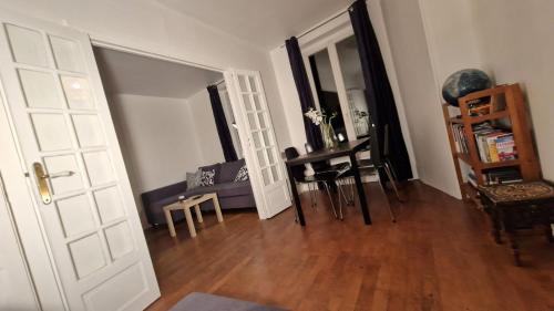 Quartier de la Chapelle Apartment | Beautiful, cosy apartment for 1 to 6 people, located near Olympic Park