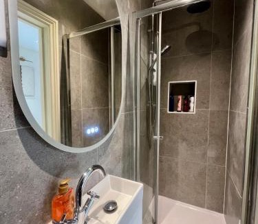 New Cross House | Beautiful Cosy Studio In Newcross