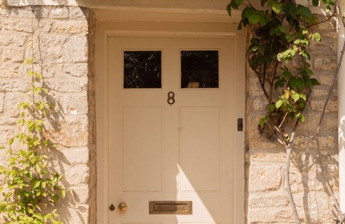 Coln St Aldwyns Cottage | Beautiful Cotswold Cottage- Casina Cottage