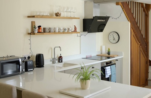 Chalford House | Beautiful Cottage in Idyllic Cotswolds Village