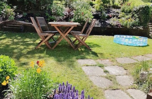 Chale Cottage | Beautiful Cottage by the Coast