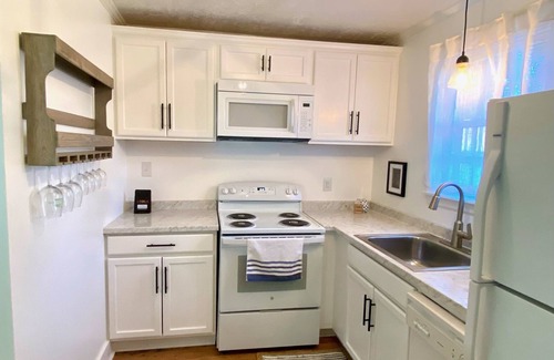 Augusta Cottage | Beautiful Cottage Close to Augusta University and Medical Complex