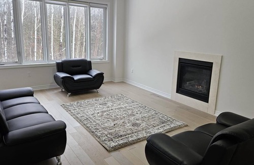 Alcona Cottage | Beautiful Cottage Home By Innisfil Lake