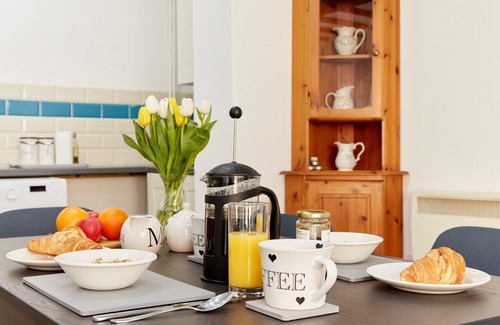 Dalbury Lees Cottage | Beautiful cottage in rural escape, No Deposit
