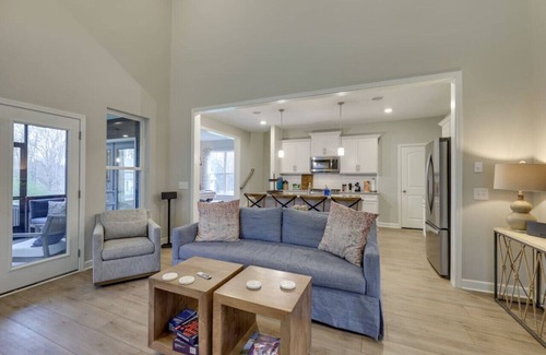Tullahoma House | Beautiful cottage next to Tims Ford Lake