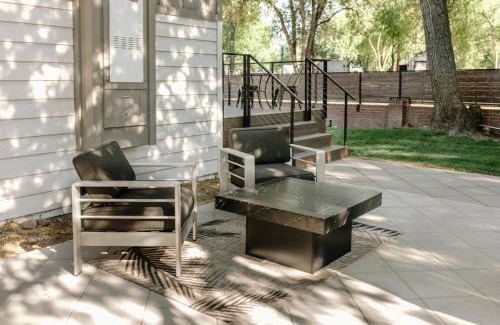 Old Southwest Apartment | Beautiful Cottage on Historic Grounds