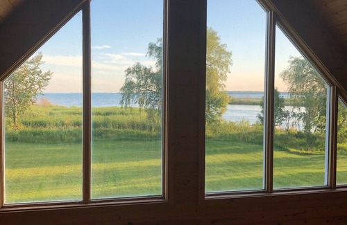 Hessel House | Beautiful Cottage on St. Martins Bay, Lake Huron, with Pontoon, Kayaks & Canoe!