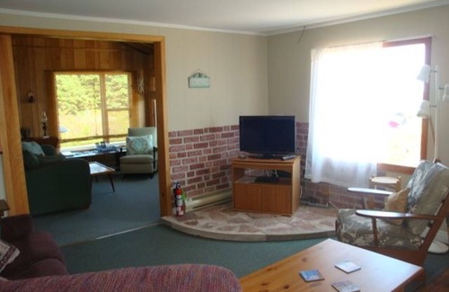 Souris Cottage | Beautiful cottage on tranquil beach in Prince Edward Island