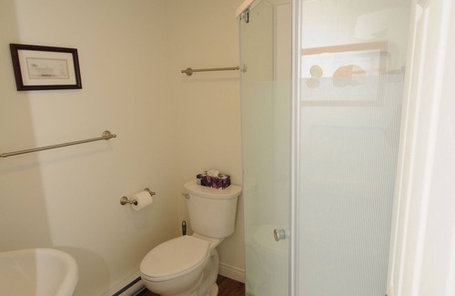 Souris Cottage | Beautiful cottage on tranquil beach in Prince Edward Island