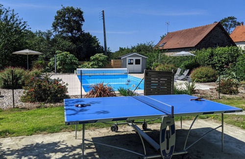 Vesly Cottage | Beautiful Cottage sleeps 6 - with shared pool & tennis 10 mins from beach.