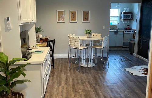Port Royal Cottage | Beautiful Cottage Farm Stay