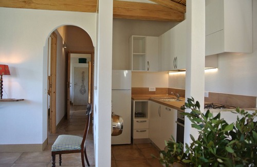 Galtelli Cottage | Beautiful cottage with stunning stunning views and pool (Pira)