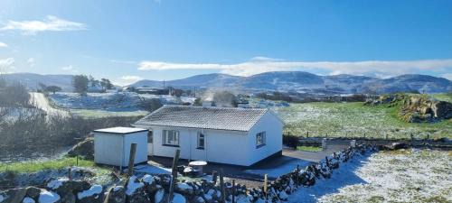 Ardara House | Beautiful Cottage with Mountain View at Beagh