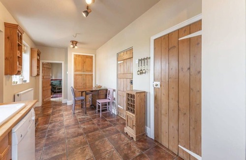 Pattingham House | Beautiful Country Cottage for up to 8 people