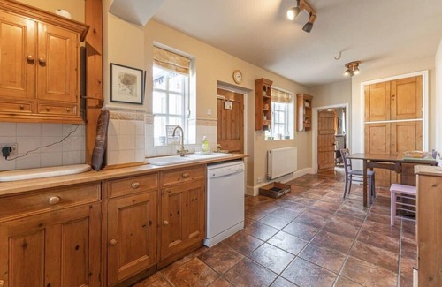 Pattingham House | Beautiful Country Cottage for up to 8 people