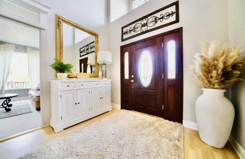 Philomath Apartment | Beautiful Country Apartment, AC, Pickleball, Billiards, Playground, Gardens