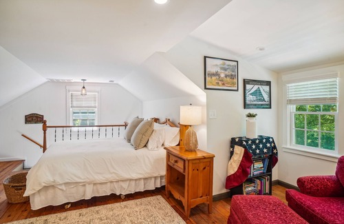 Sharpsburg Cottage | Beautiful Country Cottage w/Hot Tub on C&O Canal Mile Marker 77