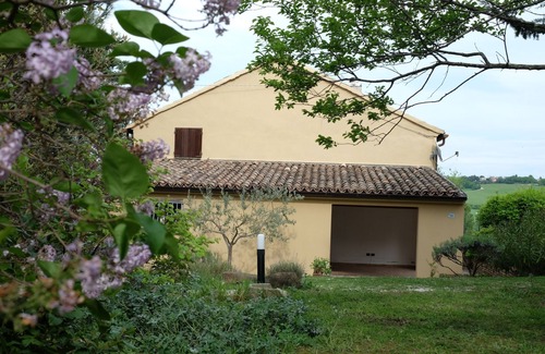 Mombaroccio House | Beautiful country house with garden for your total relax!