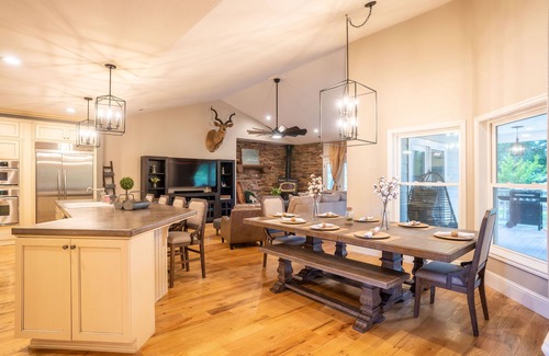 Bella Vista Other | Beautiful Country Home on 2.5 Acres, Nice Furniture, Over 3500 sq ft - Game Area