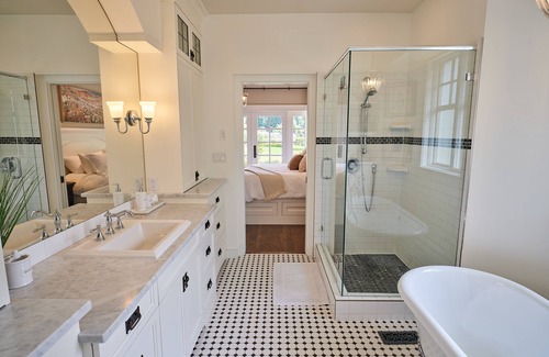 Saanich House | Beautiful Country Home on 4 gated acres, with beautiful patio and fire pit!