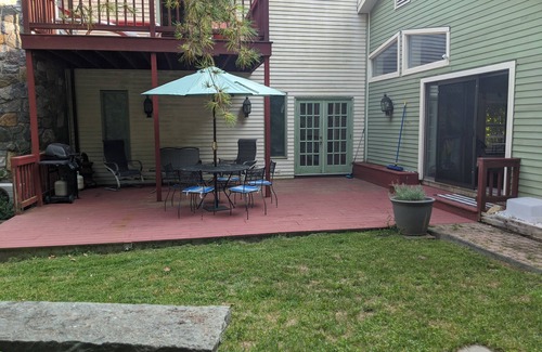 Bethel House | Beautiful Country Lodge with Private Heated Indoor Pool