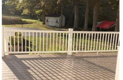 Portsmouth House | Beautiful Country Setting Near Newport