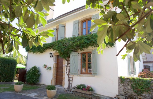 Susmiou Cottage | Beautiful countryside, 5 min walk from all amenities