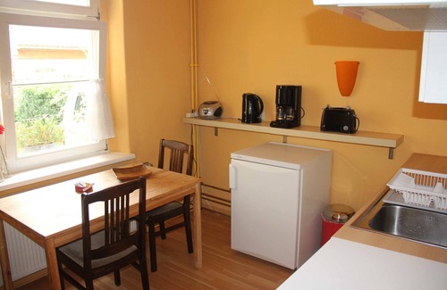 Adlershof Apartment | beautiful, cozy 1 room old building - apartment