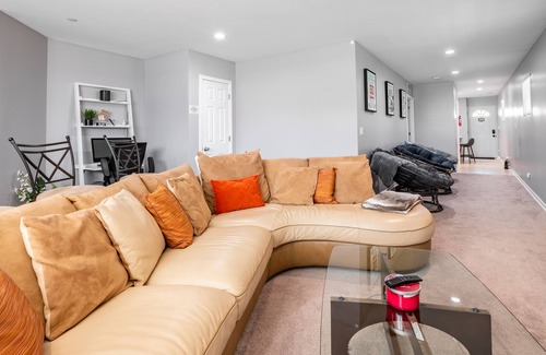 River Grove Apartment | Beautiful & Cozy 1bd/1b Near O’Hare & Metra (MD-W)