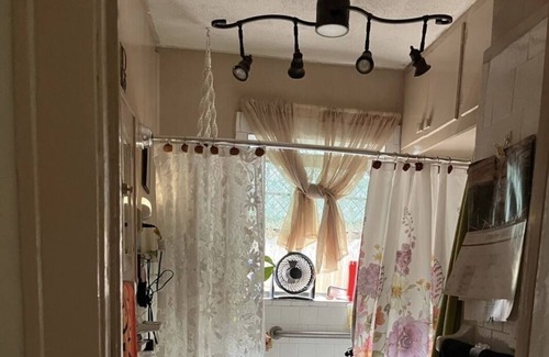 Harlingen House | Beautiful Cozy Harlingen Retreat!