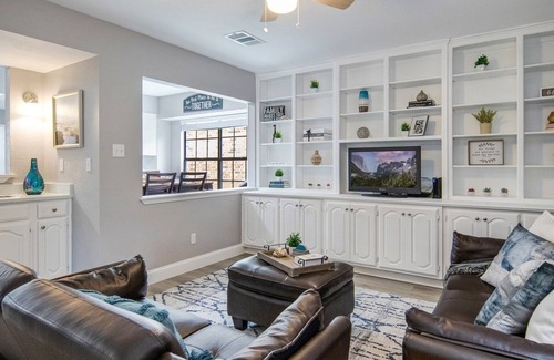 Northeast Carrollton House | Beautiful cozy home, close to hospital & highways