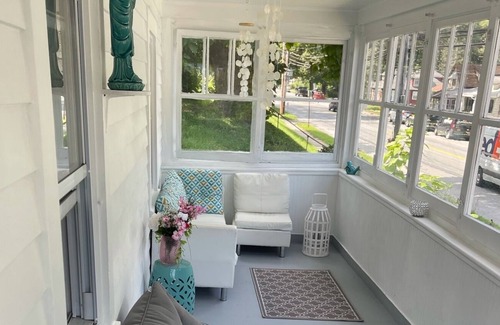 Newburgh House | Beautiful cozy home