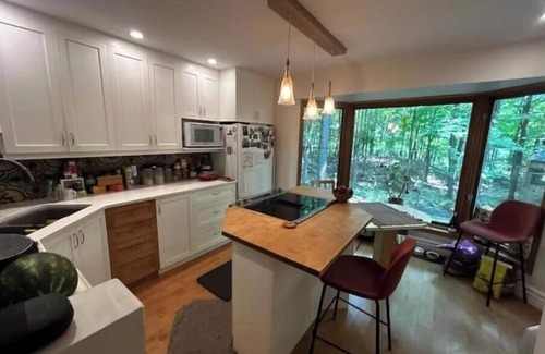 Chelsea House | Beautiful cozy house in Chelsea - w 3 bedrooms nnEnjoy, relax at Champêtre house