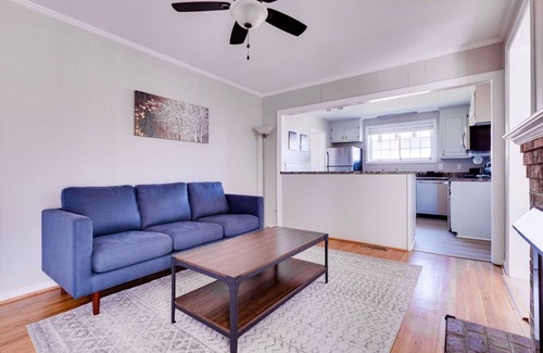 Richmond House | Beautiful, cozy ranch home! Private backyard!
