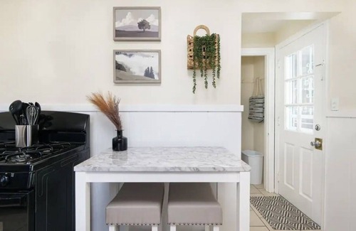 Garfield Heights House | Beautiful Cozy Bungalow & Office