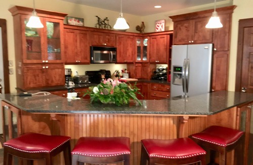 Redstone House | Beautiful Craftsman style home, Mountain View’s surround this property.