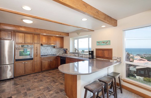 Cayucos House | Beautiful, Custom Cayucos Home with Views!