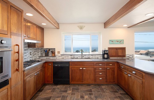 Cayucos House | Beautiful, Custom Cayucos Home with Views!