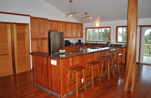 Keaau House | Beautiful Custom Eco Friendly Home with Private Back Yard POOL